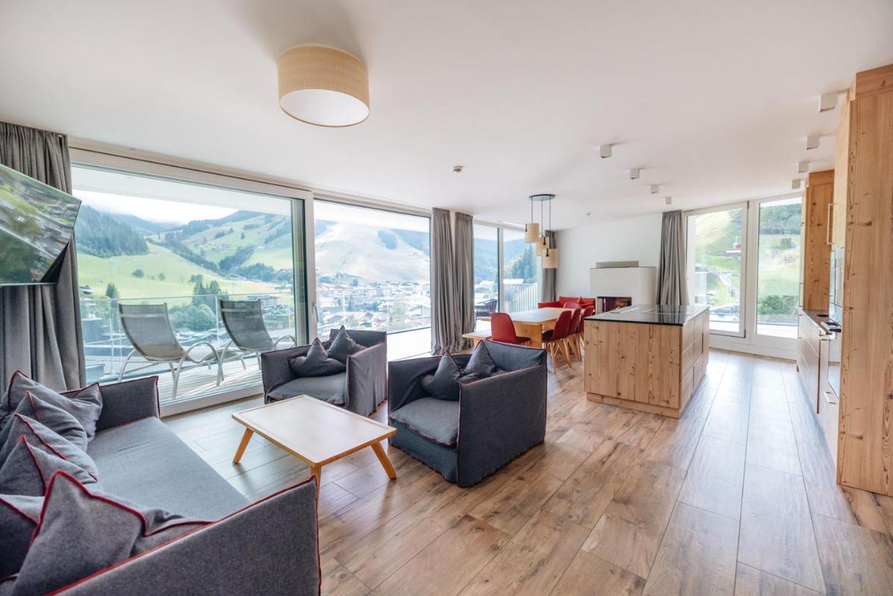 Penthouse Four-Bedroom Apartment