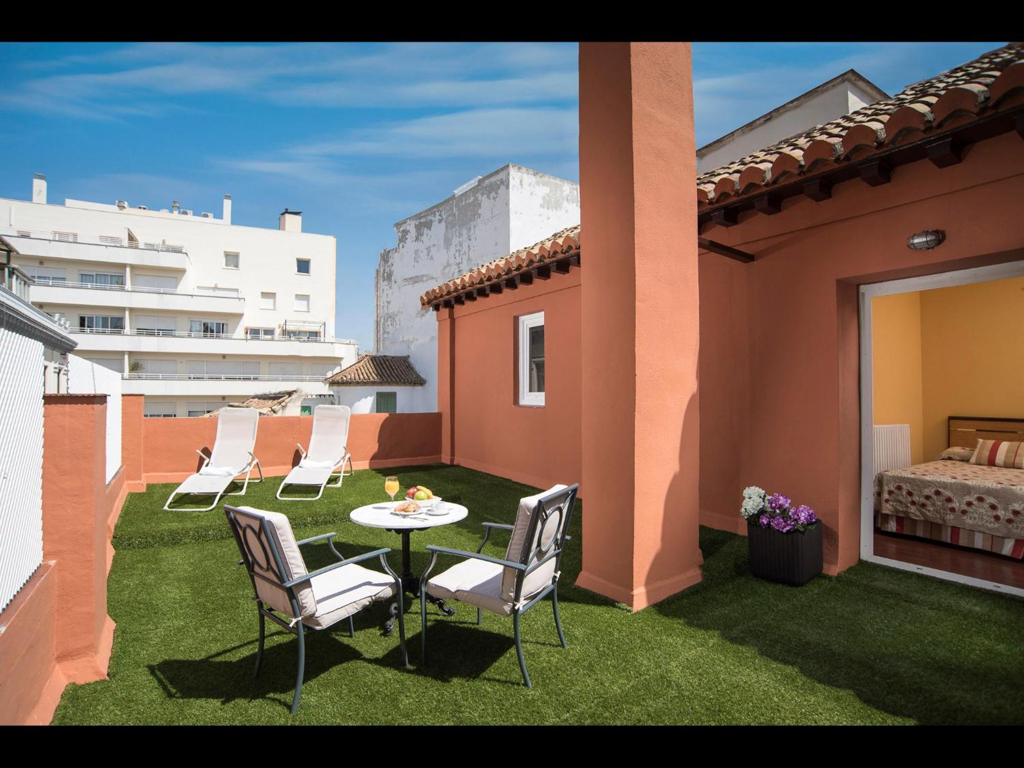 Twin Room Terrace