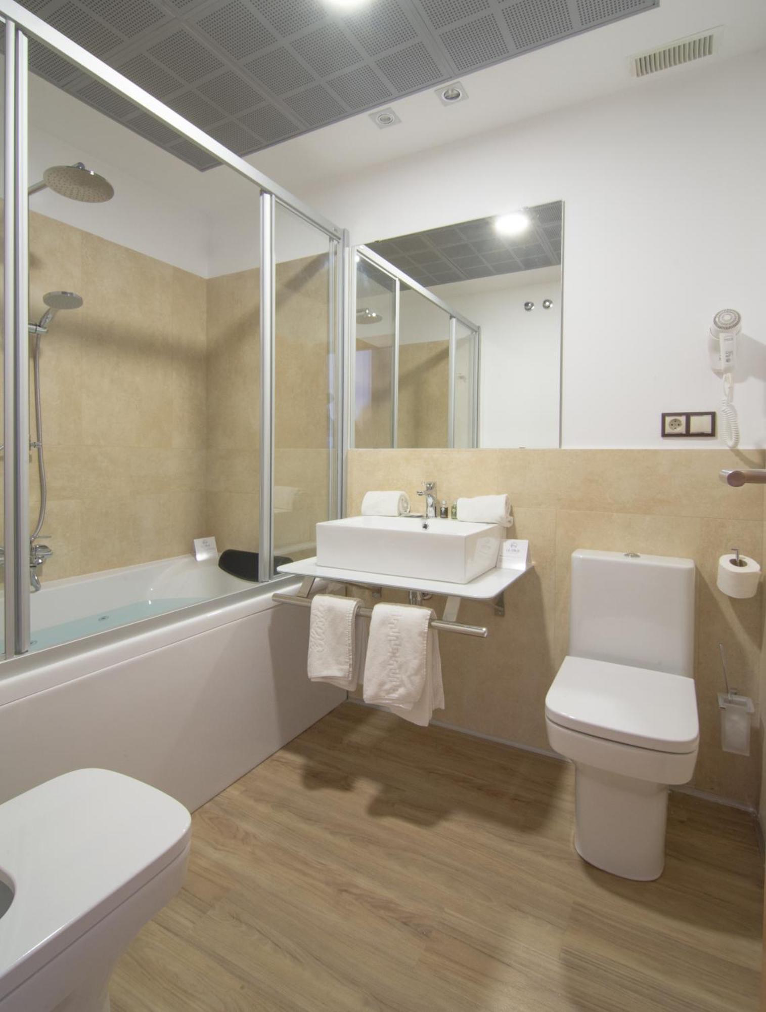 Double Room Spa Bath
