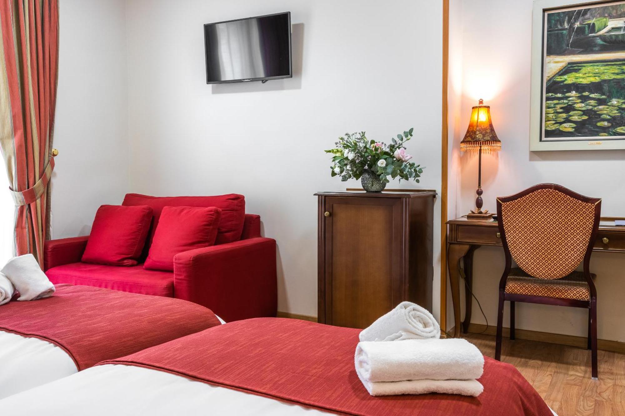 Deluxe Triple Room
