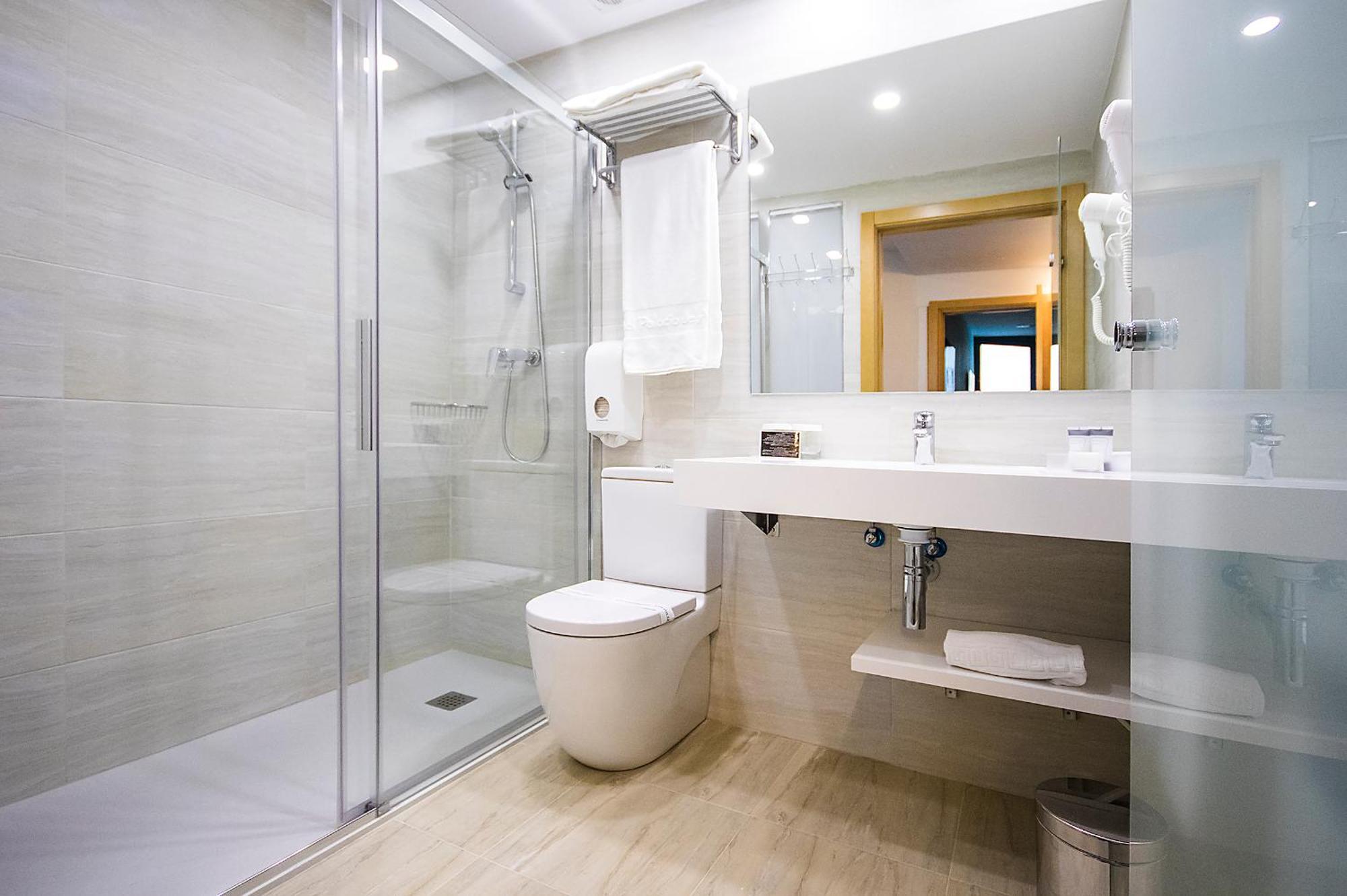 Luxury One-Bedroom Apartment