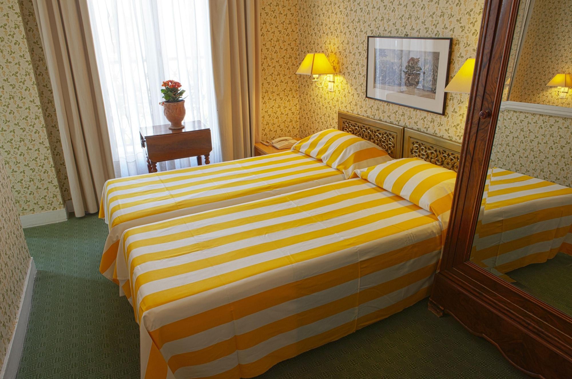 Two Adjacent Double Rooms,63066502:JPEG