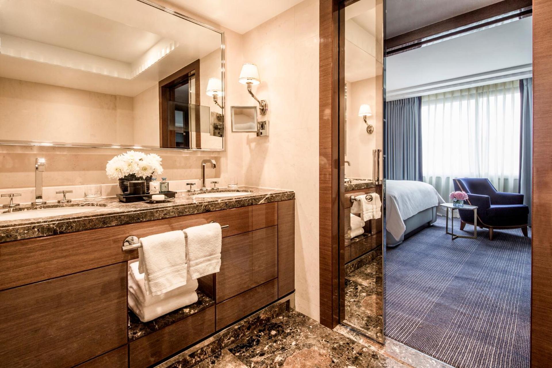 Ambassador Suite met Kingsize Bed