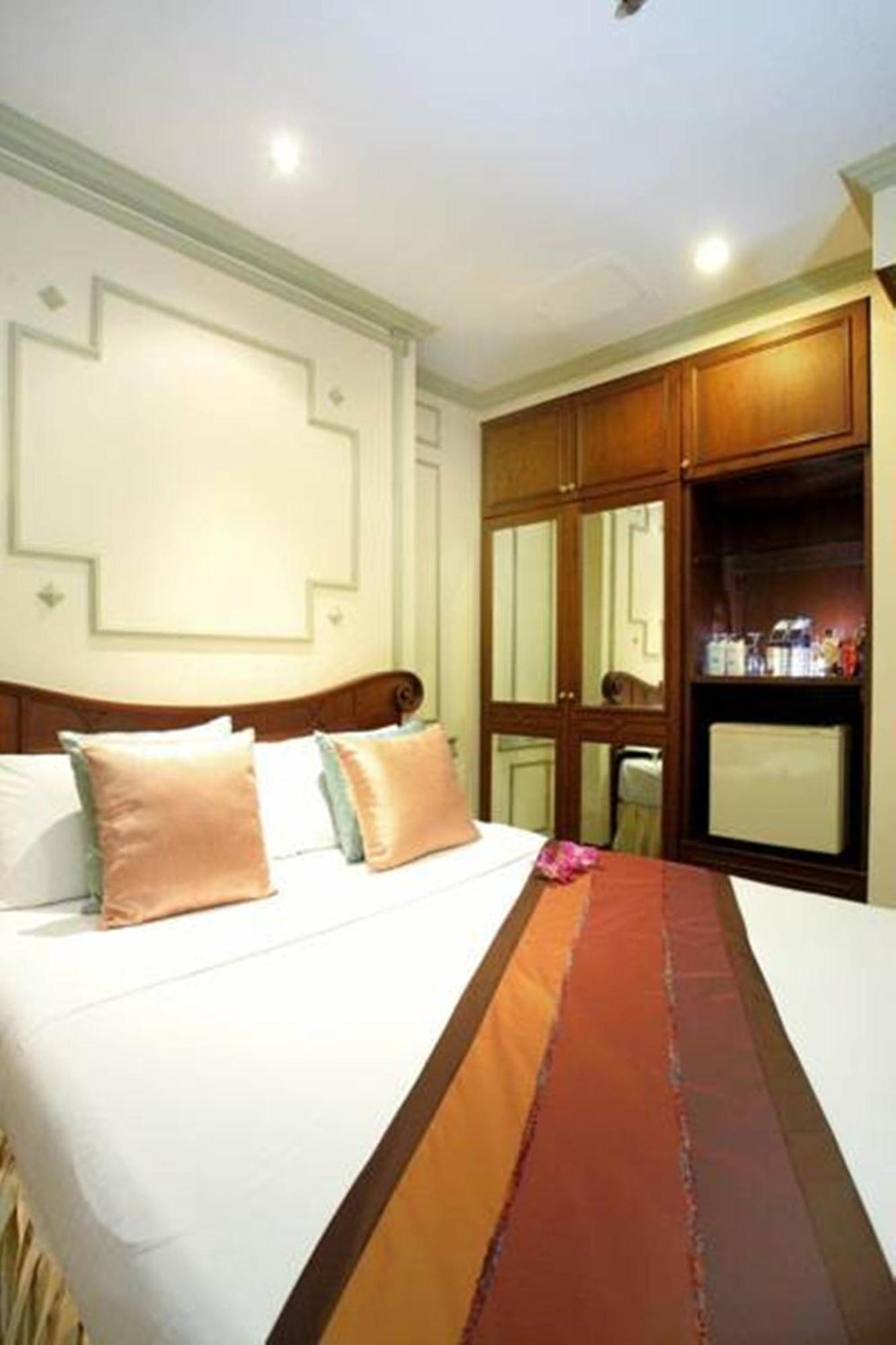 Superior Single Room