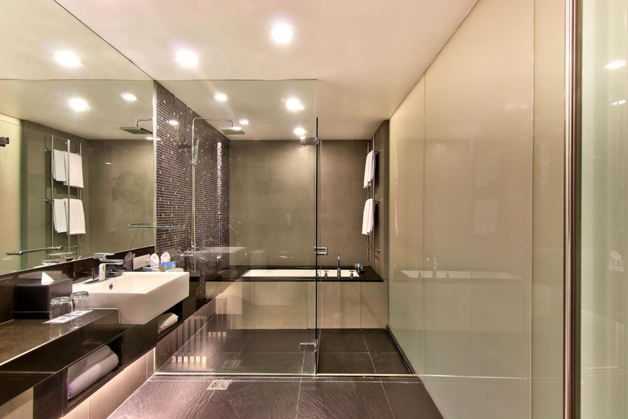 Junior Suite City View