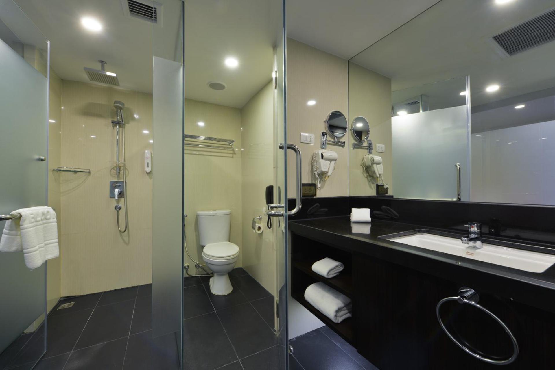 Premier Deluxe Twin Room