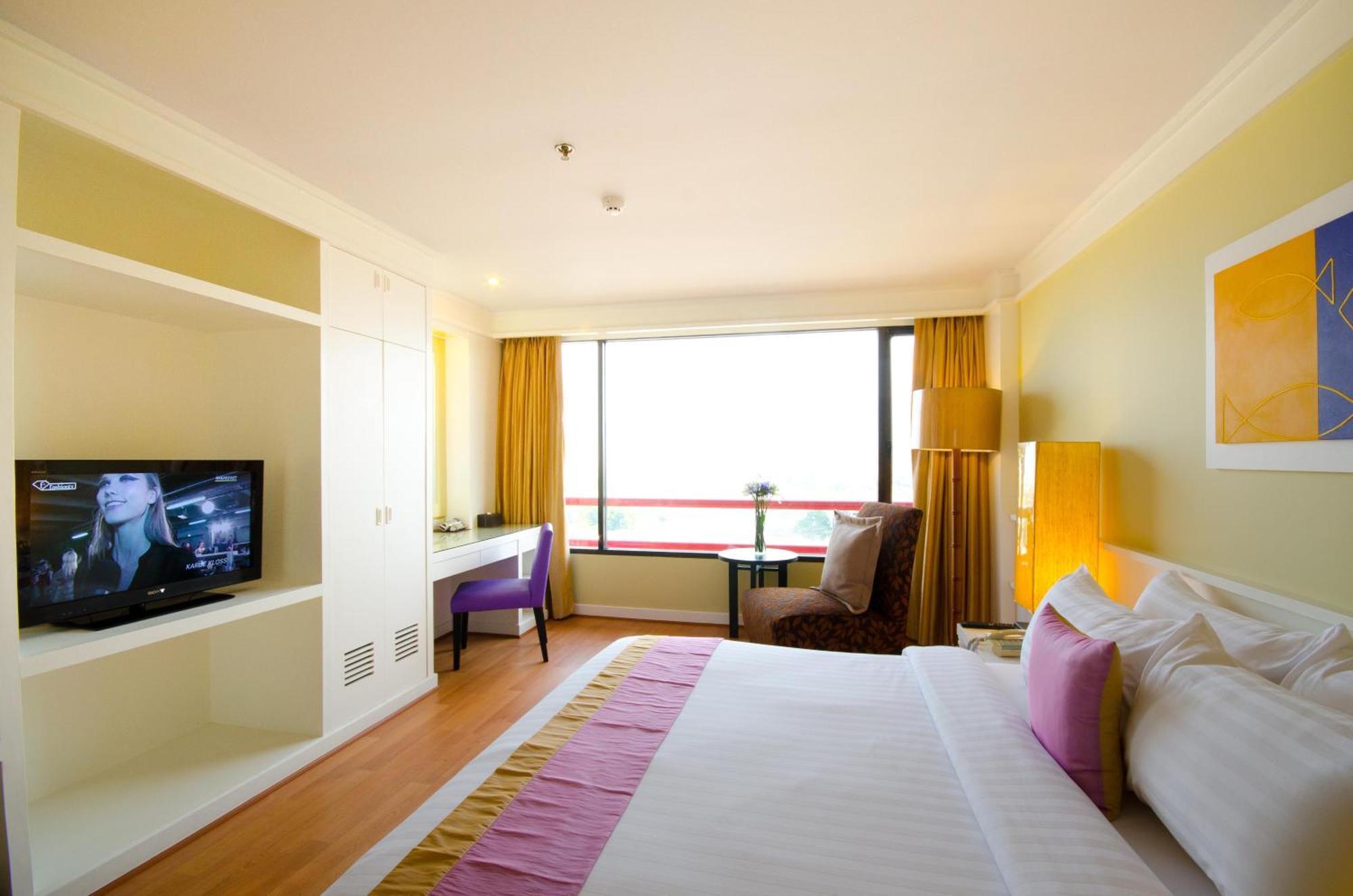 Executive Room River View