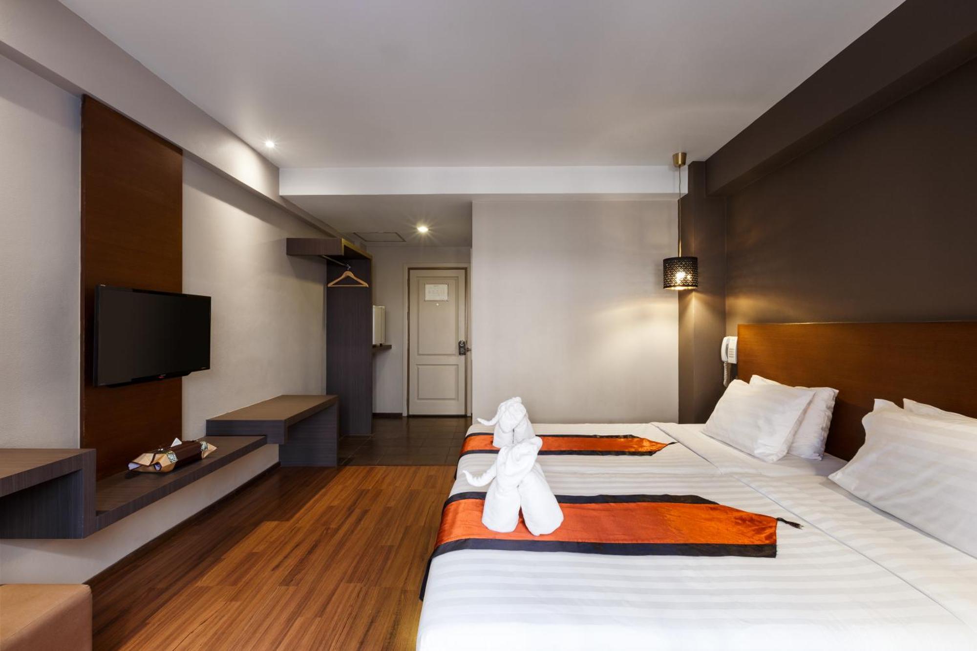 Superior Room Pool View Roundtrip Airport Transfer