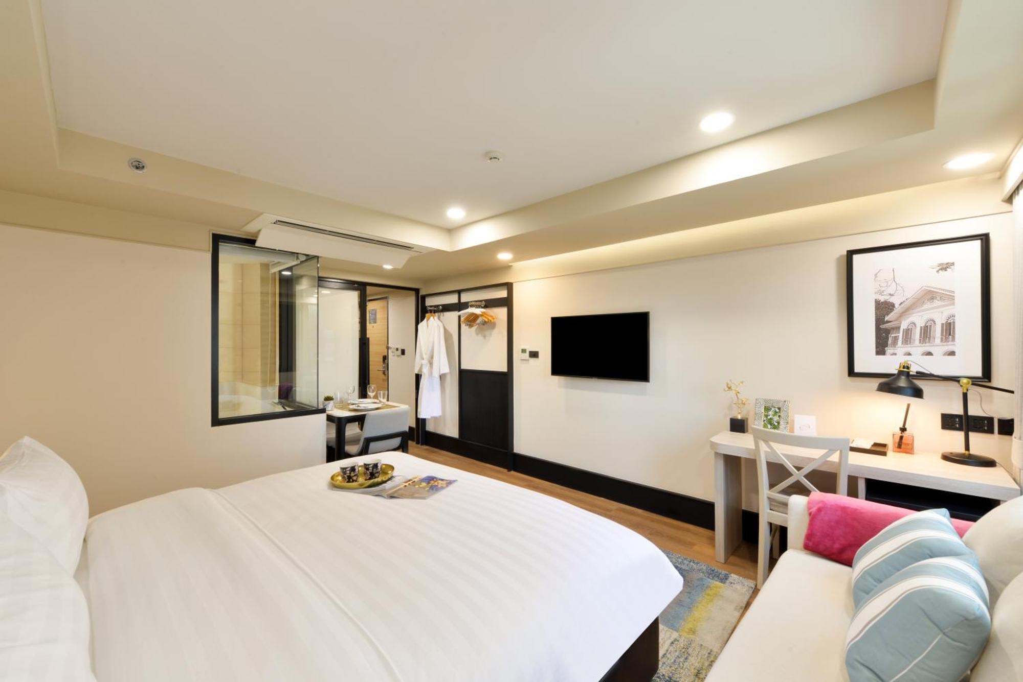 One-Bedroom Deluxe
