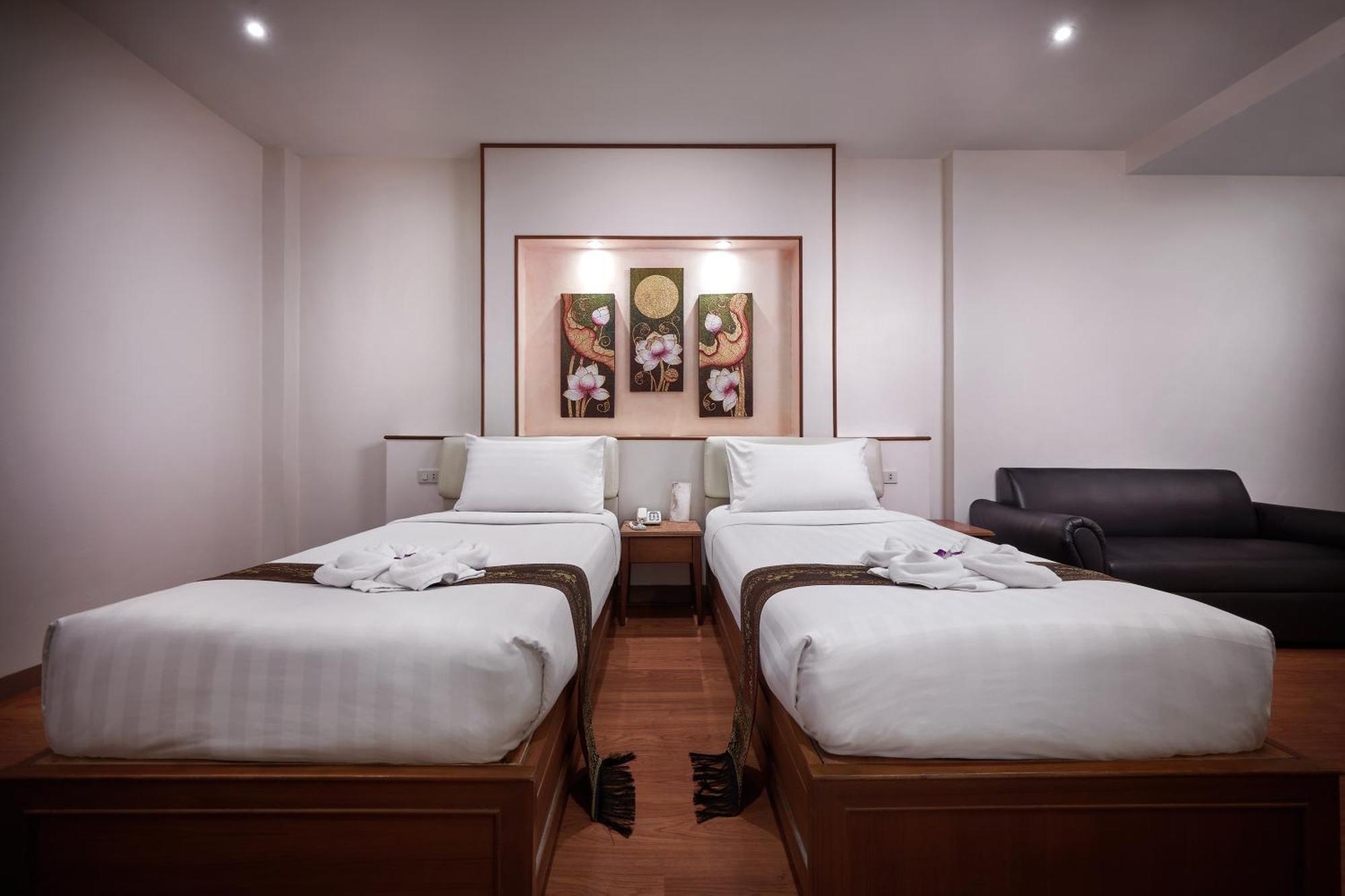 Standard Twin Room