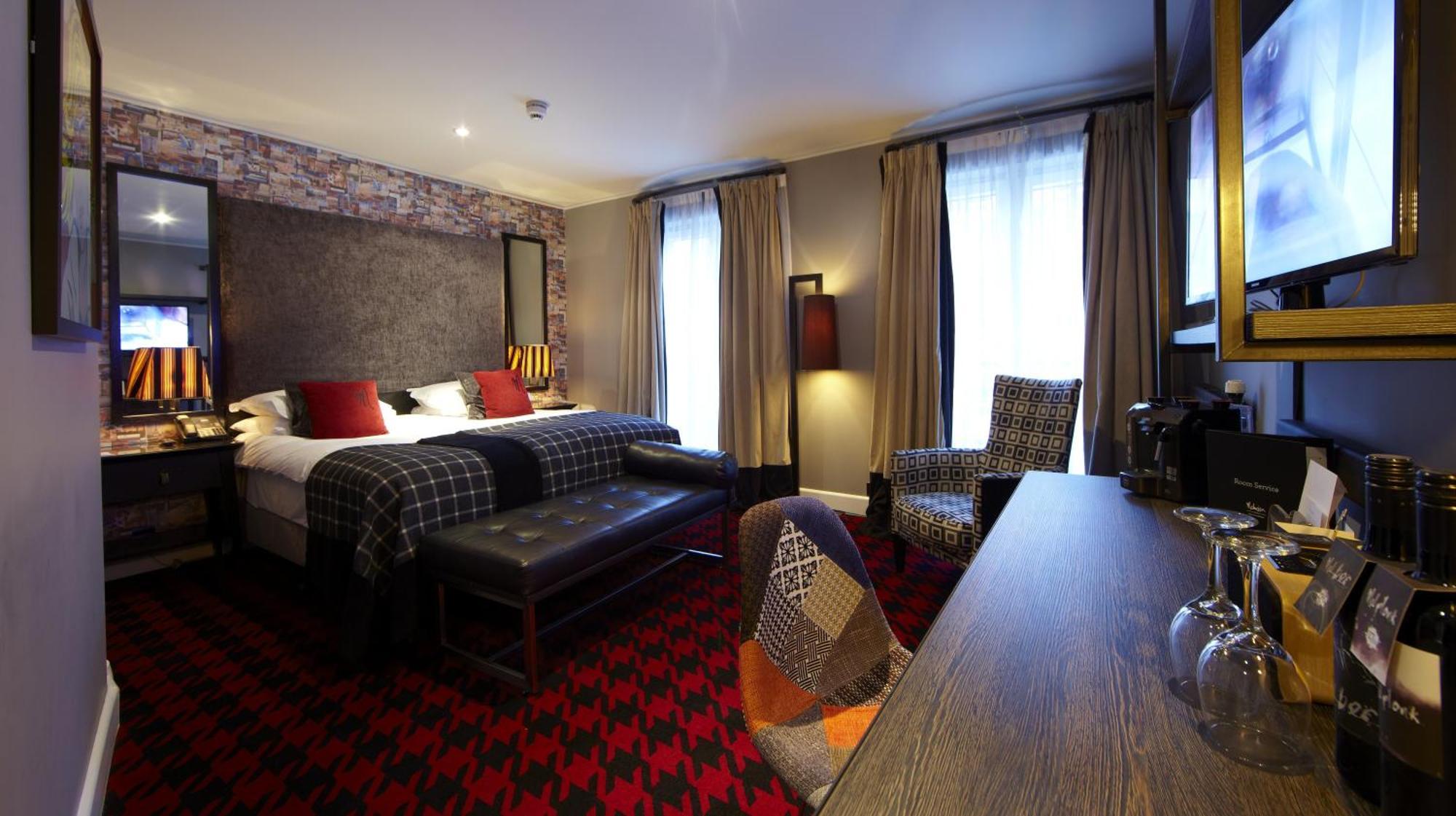 Club Room