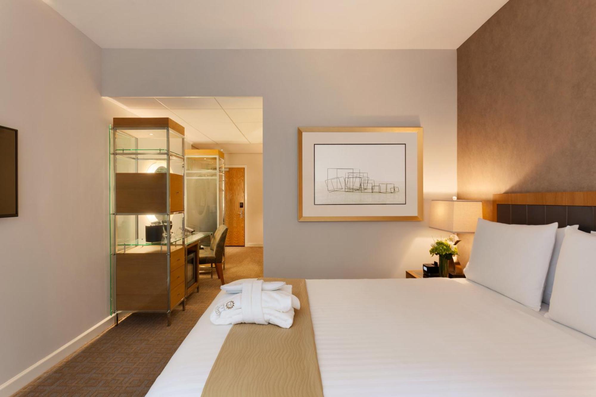 Executive Queen Room - Accessible