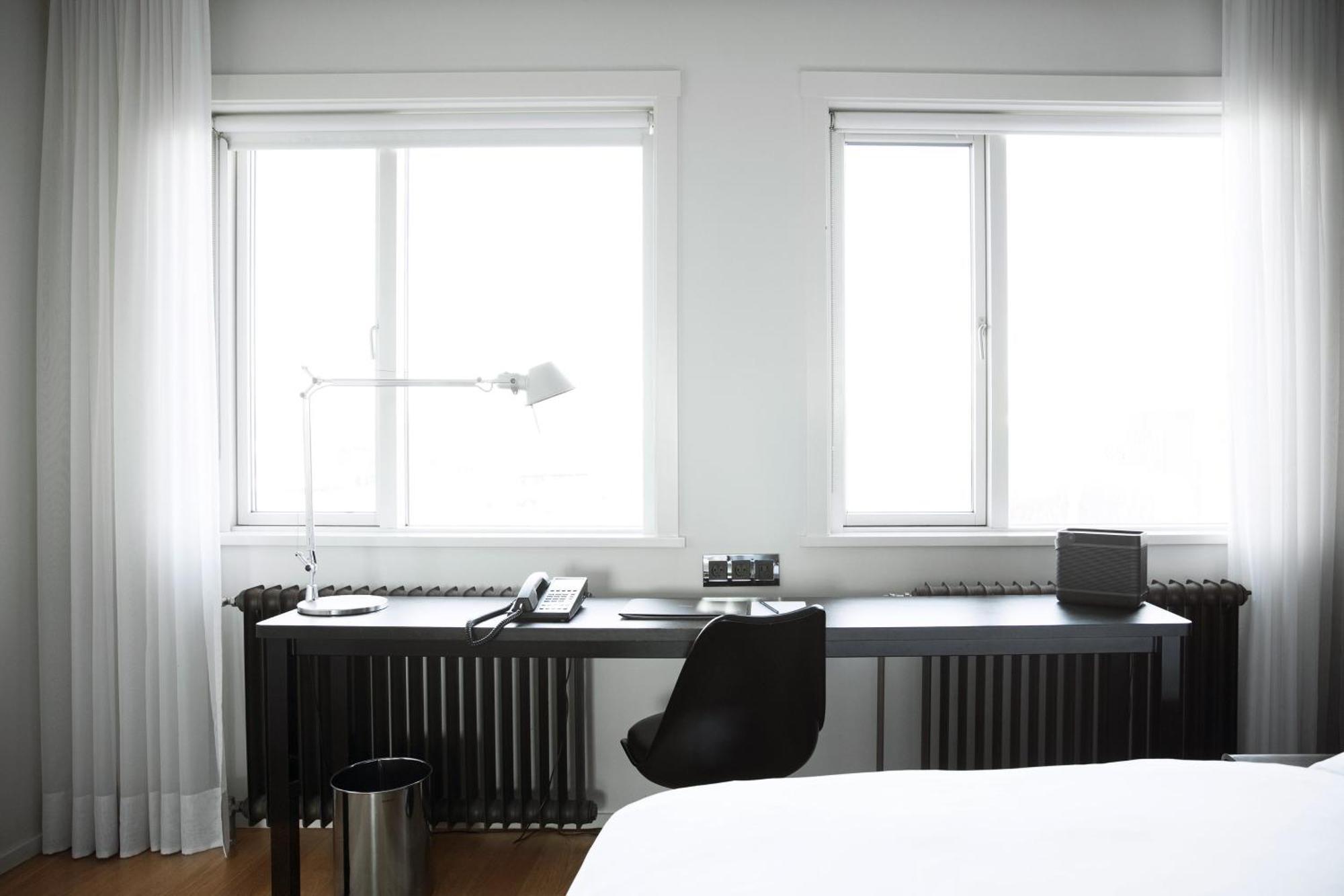 Double Deluxe King Room Courtyard View