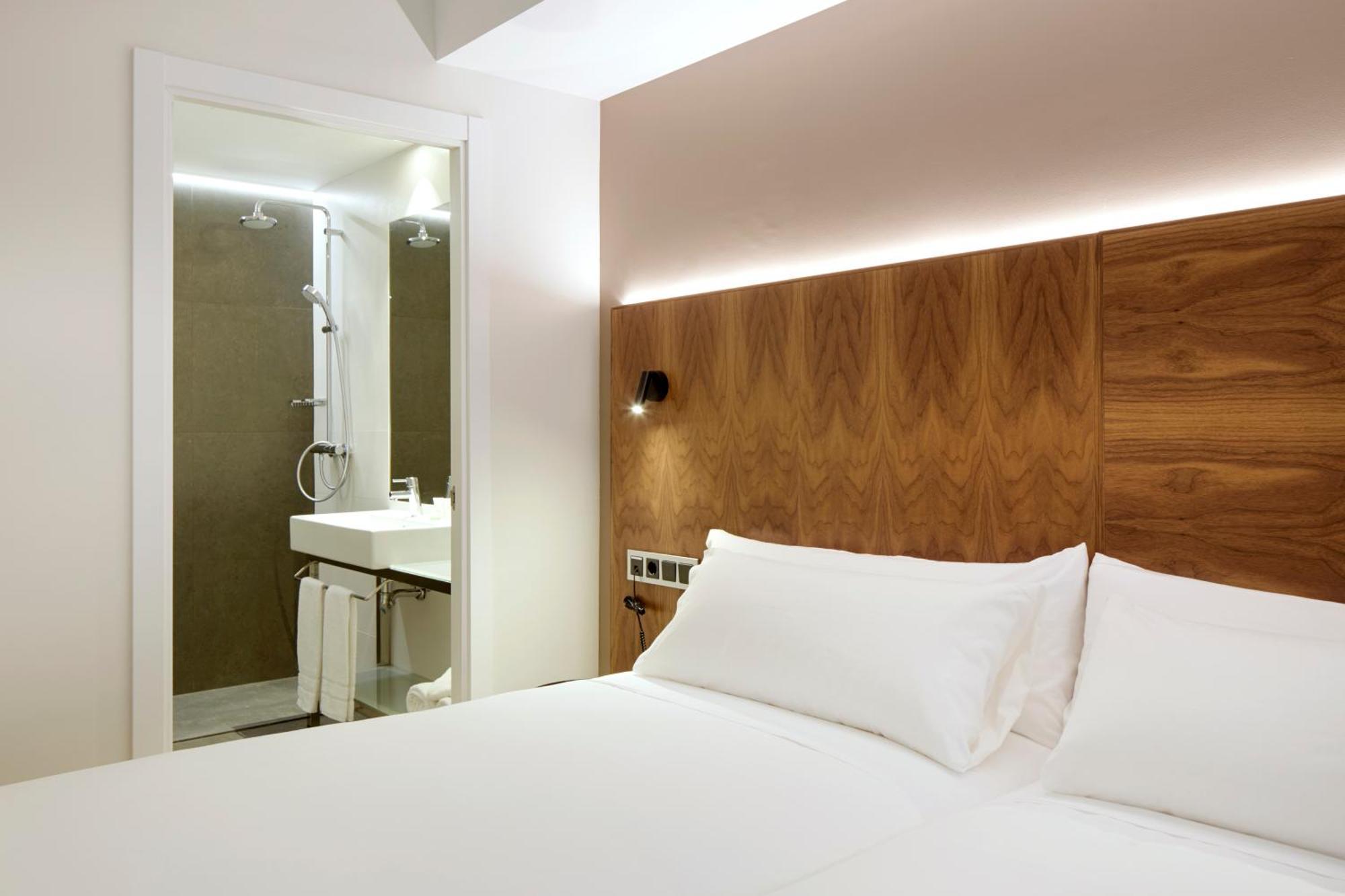 Deluxe Double Room Extra Bed