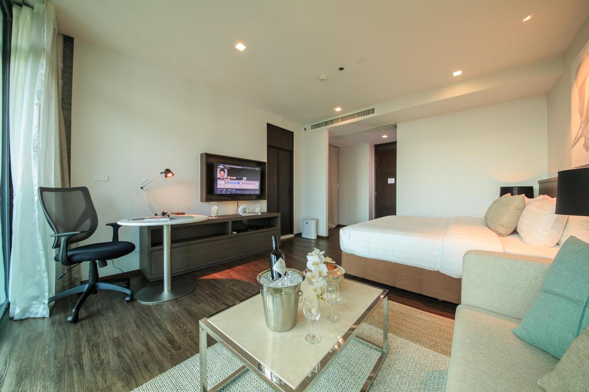 Standard King Room
