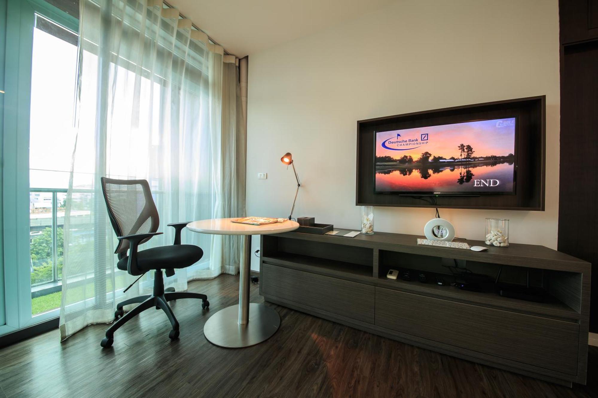 Standard King Room