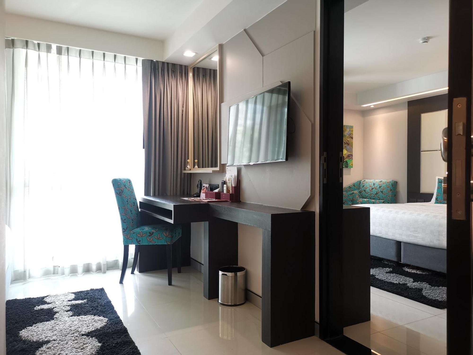 Two-Bedroom Connecting