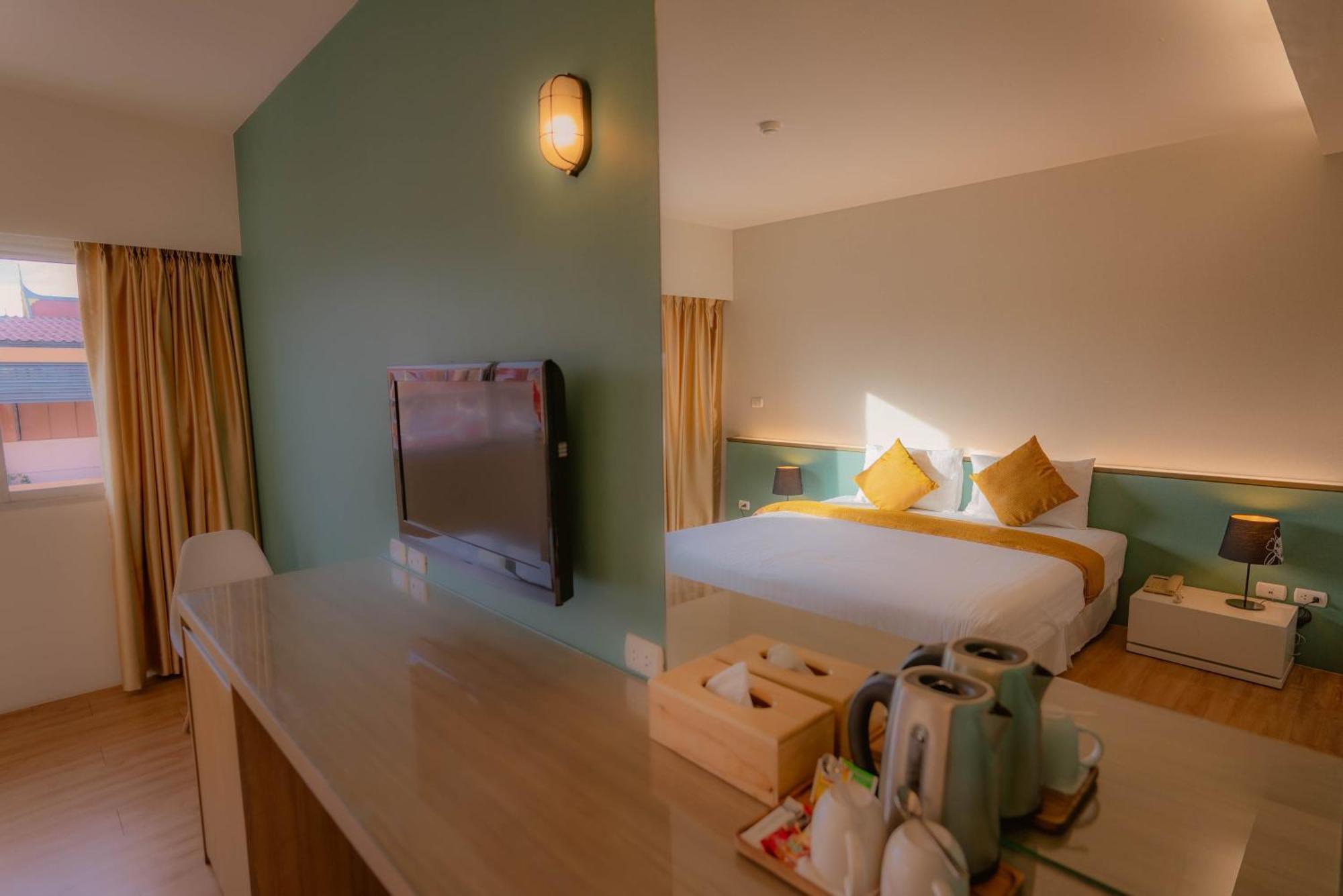 Standard King Room