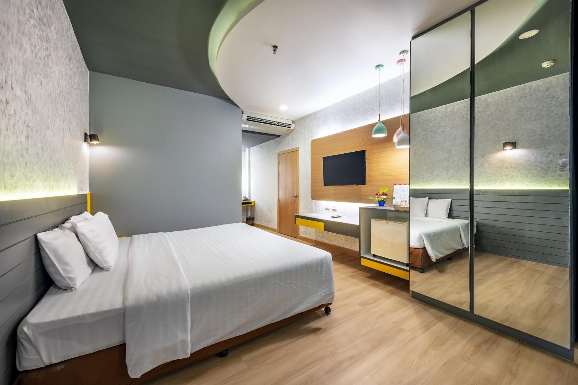 Deluxe Double Room No Window