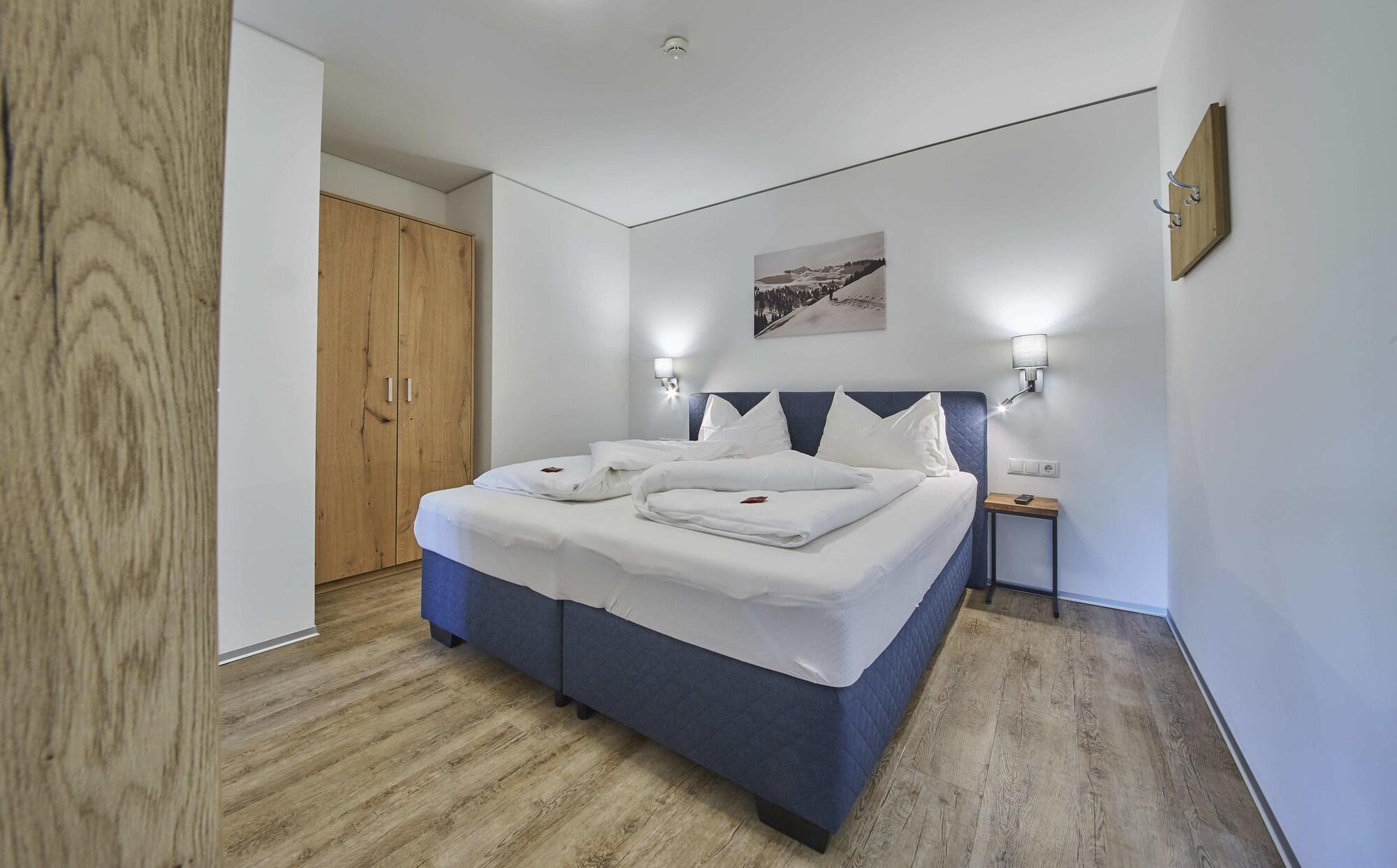 One-Bedroom Apartment Sauna