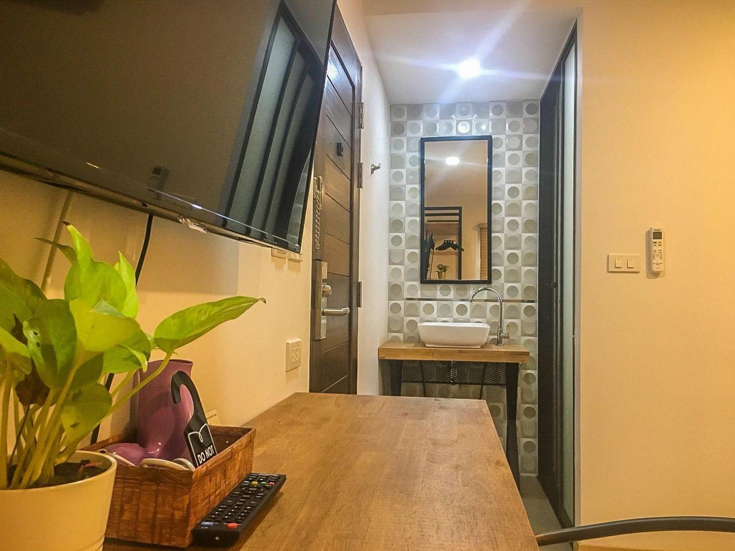 Family Room Bathroom