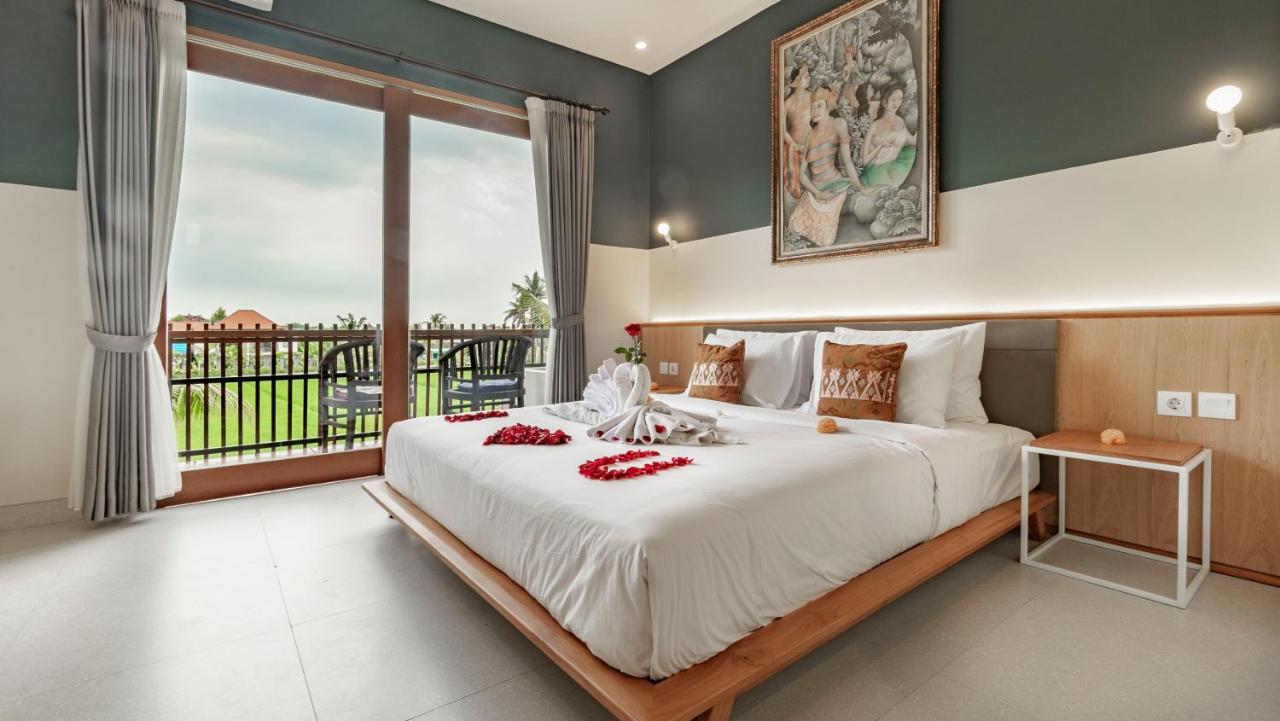Double or Twin Room Rice Field View