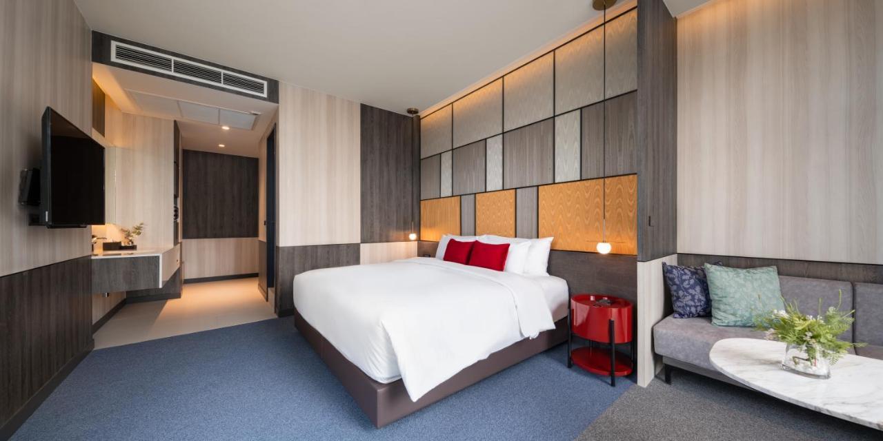 One-Bedroom Premier Queen Suite
