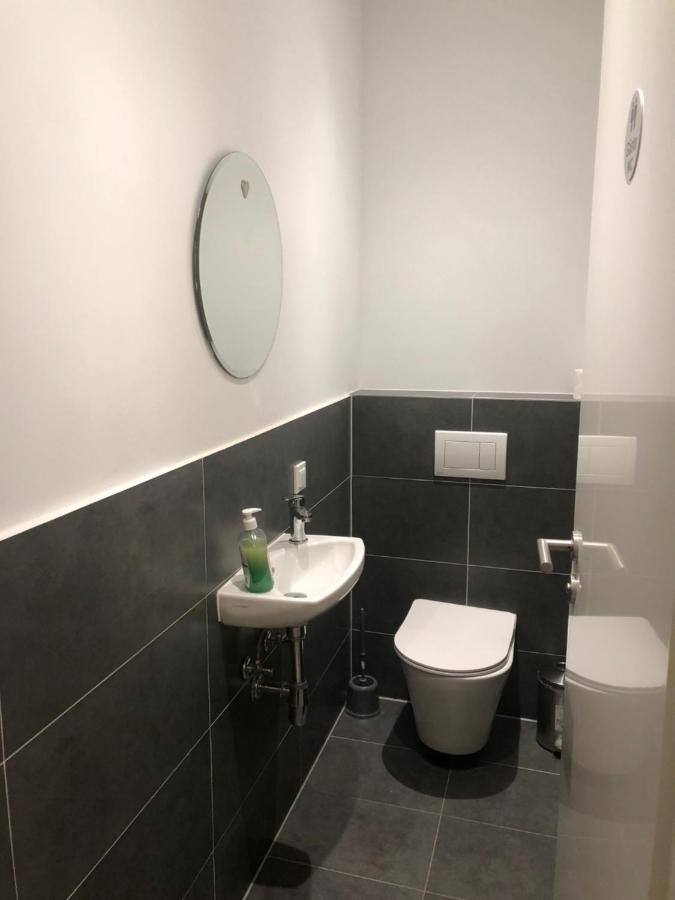 Tweepersoonskamer met 1 of 2 Bedden en Gedeelde Badkamer