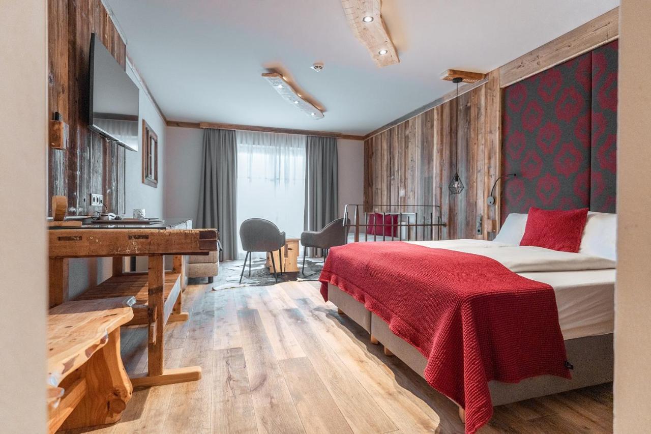 Junior Suite Mountain View