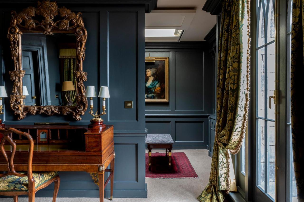 Suite met Zitkamer en Balkon