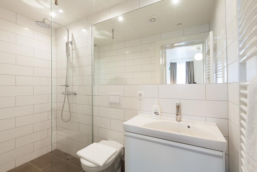 Double or Twin Room Private Bathroom