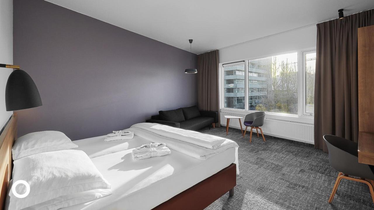 Deluxe Double or Twin Spa Access