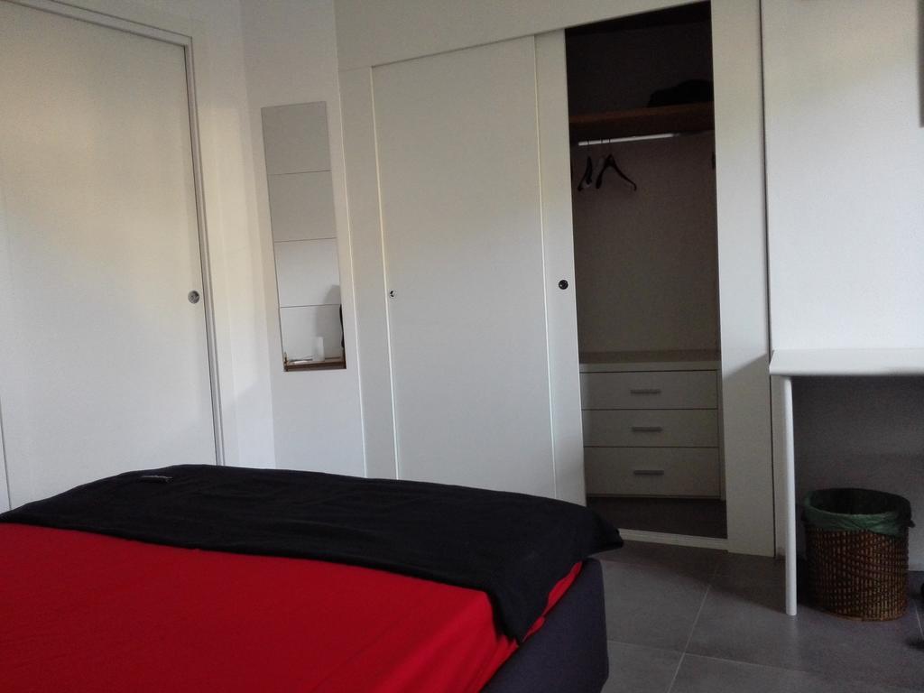 Tweepersoonskamer met een Eigen Externe Badkamer