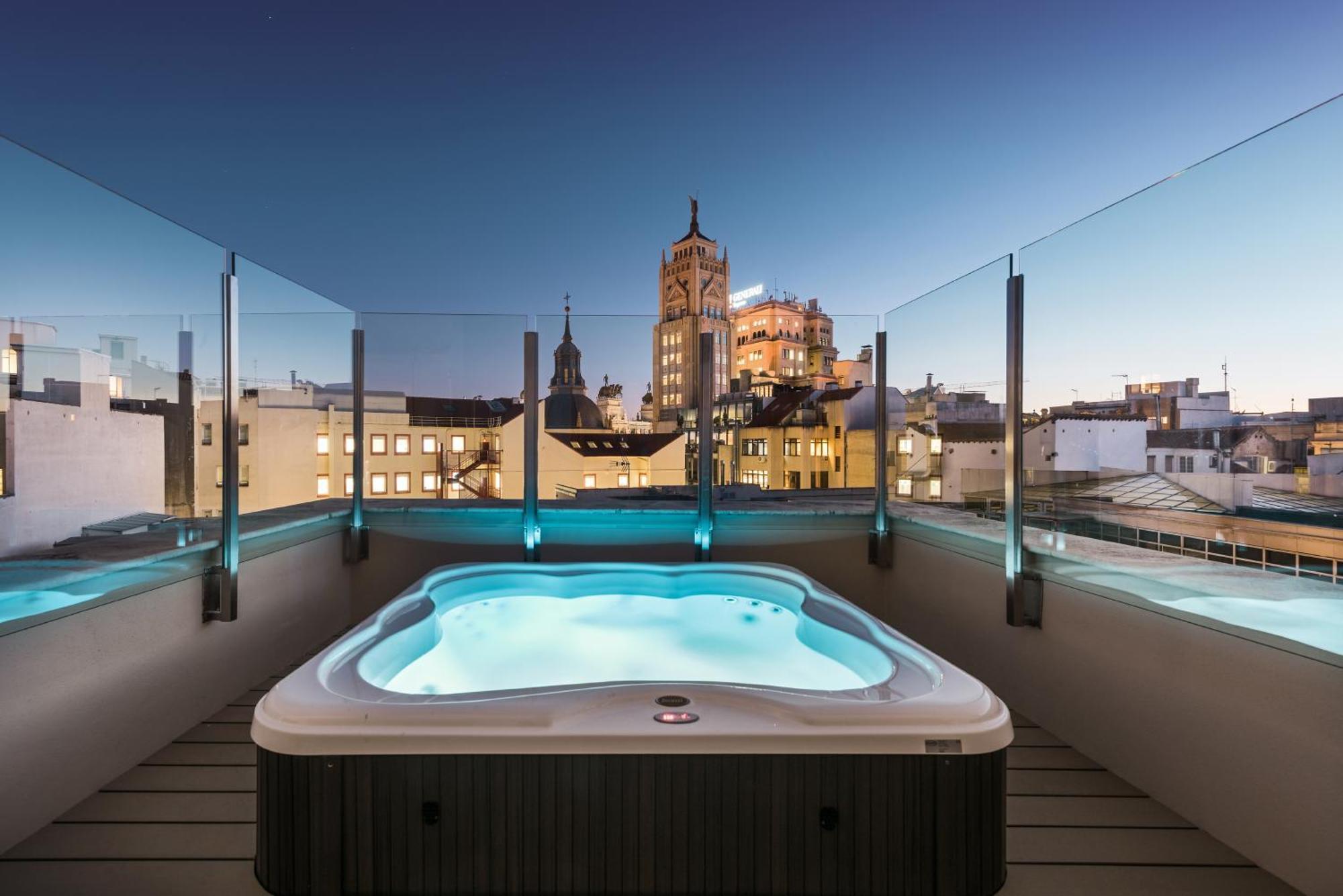 Superior Double Room Terrace Jacuzzi®