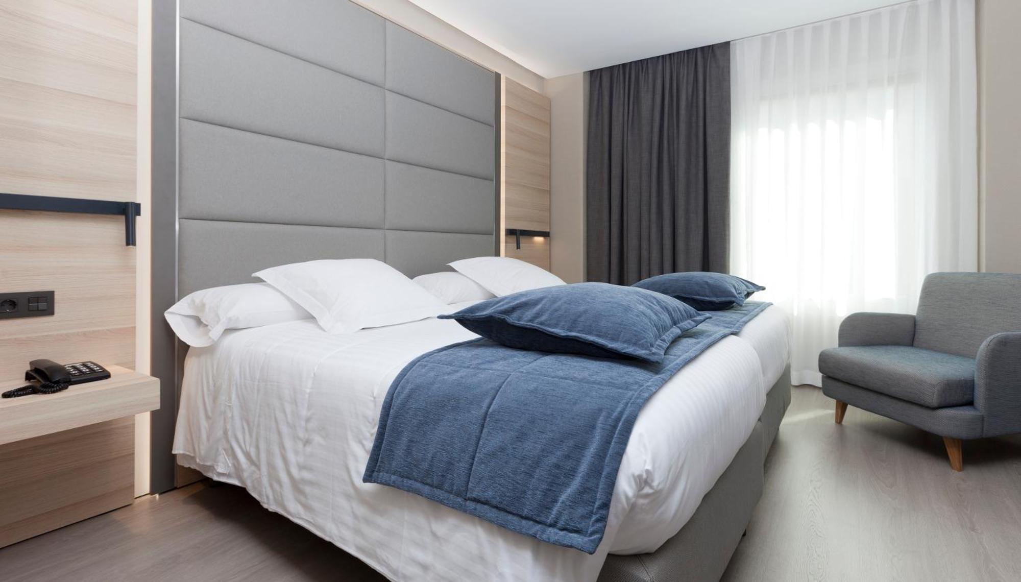 Deluxe Double Room King Bed