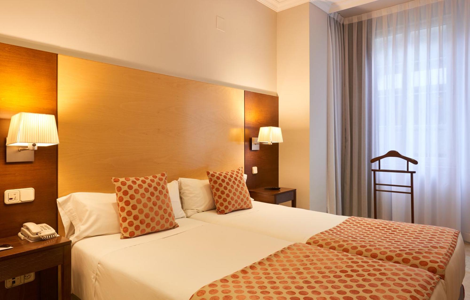 Superior One-Bedroom Apartment