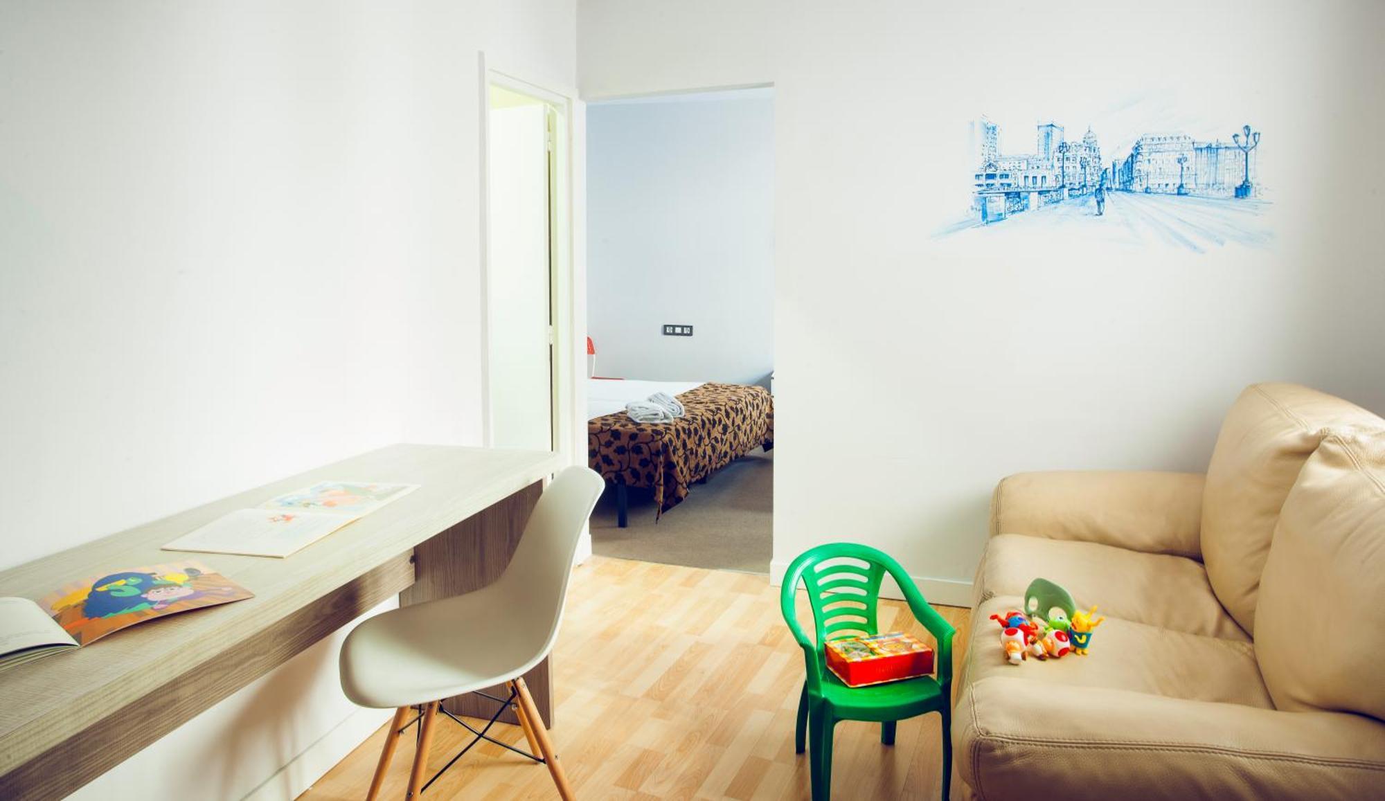 Deluxe Family Room