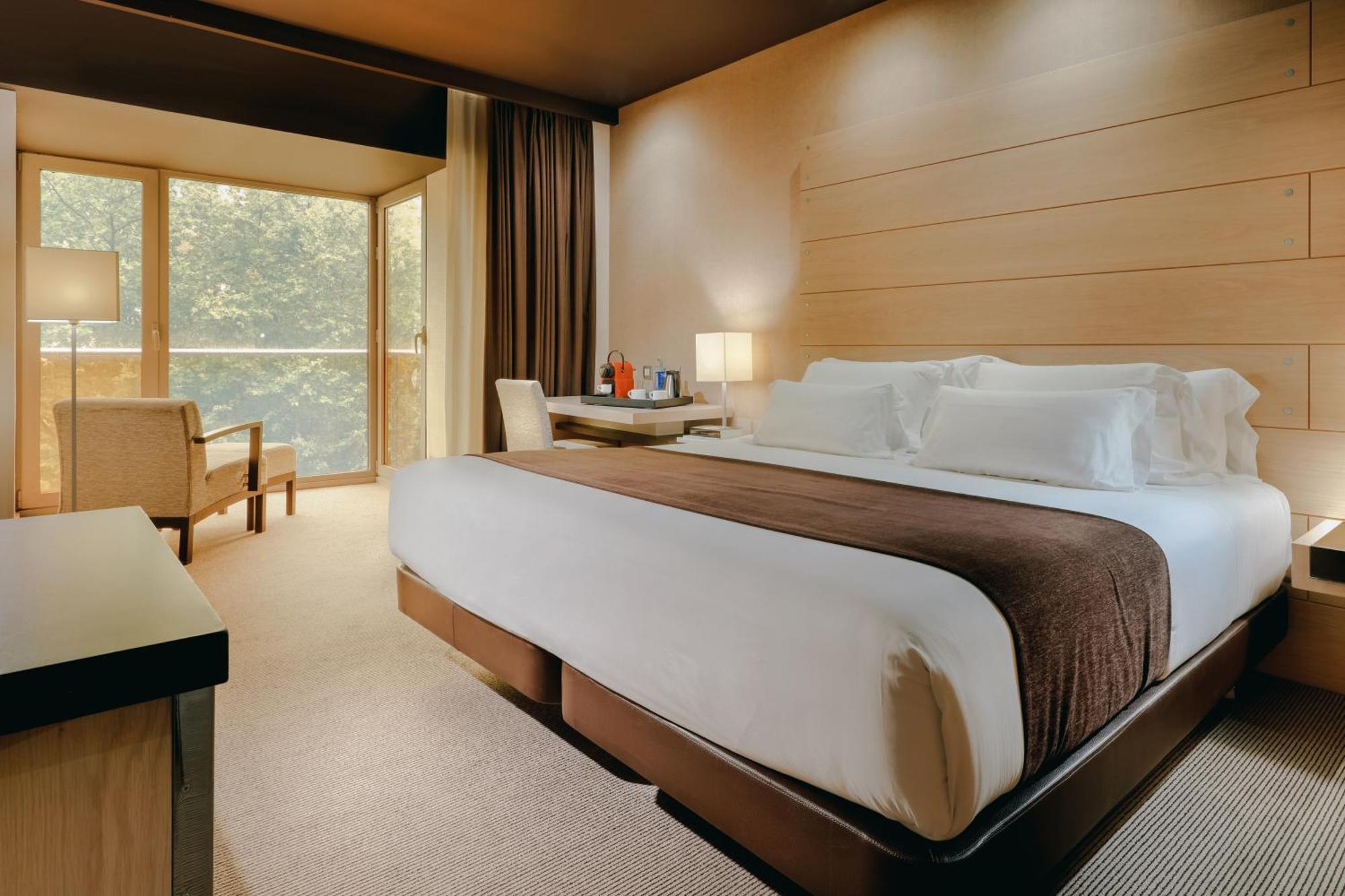 Superior Double or Twin Room View Extra Bed