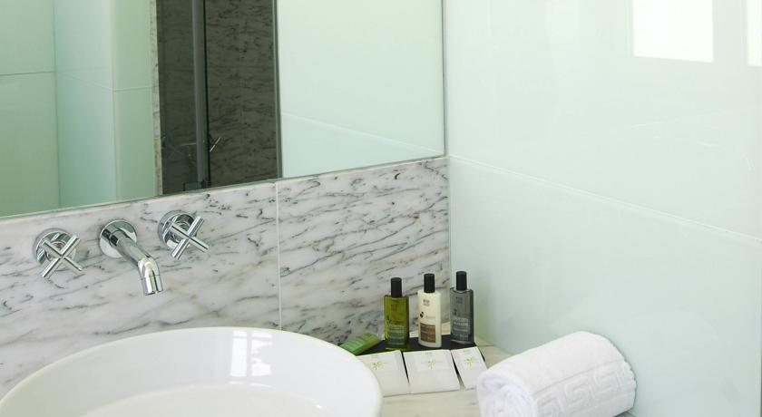 Aanbieding - Tweepersoonskamer met 1 of 2 Bedden en Romantisch Arrangement