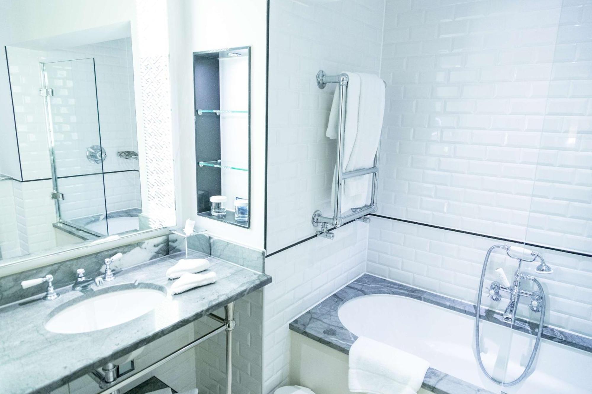 Junior King Suite - Lounge Access,1437250627:JPEG