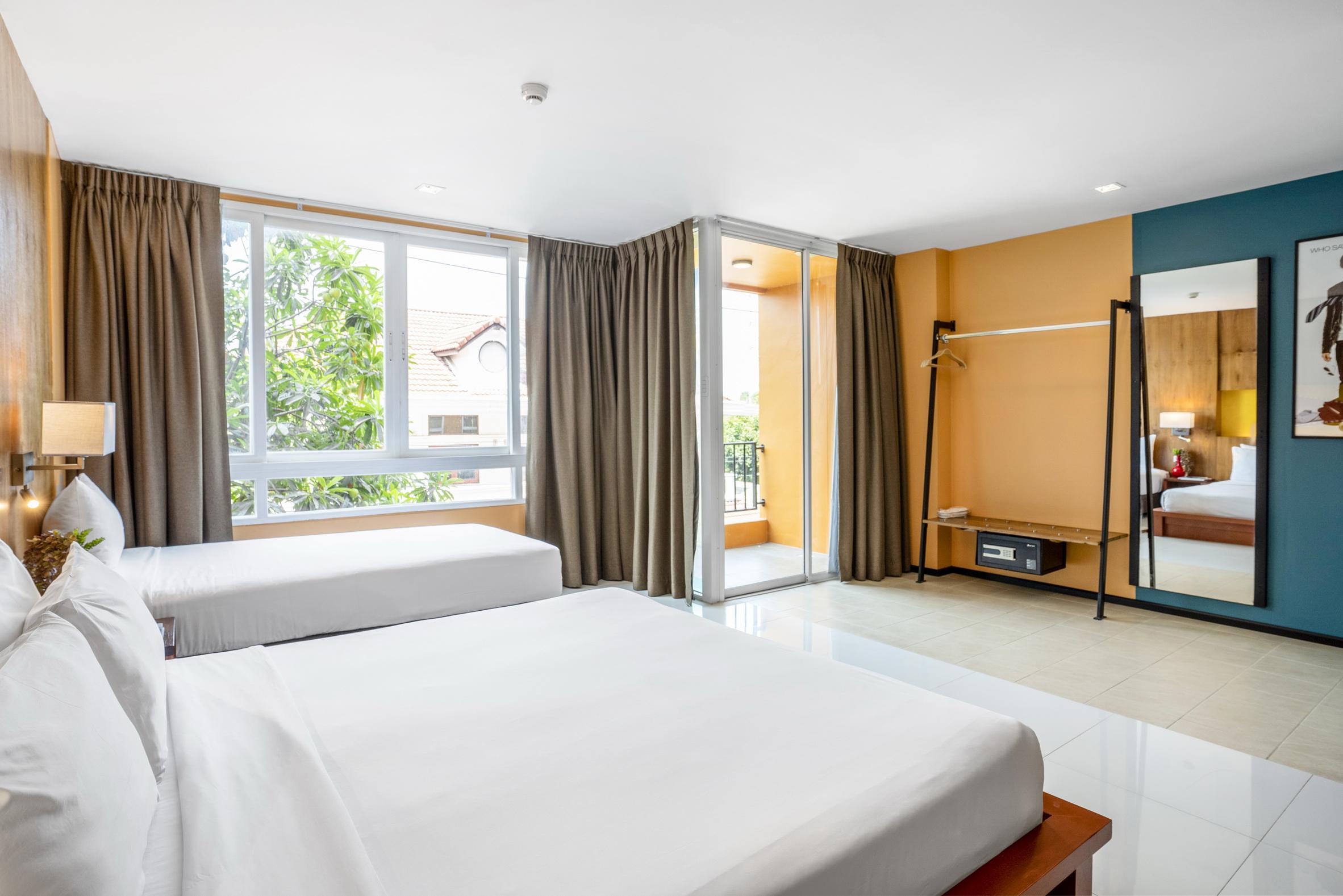 Deluxe Triple Room