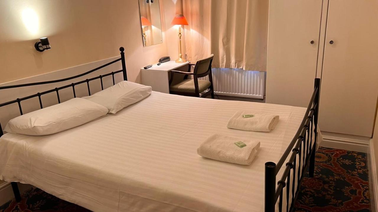 Tweepersoonskamer met Eigen Badkamer