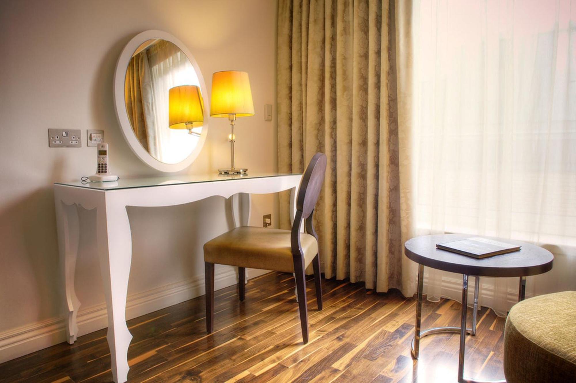 Premium King Room