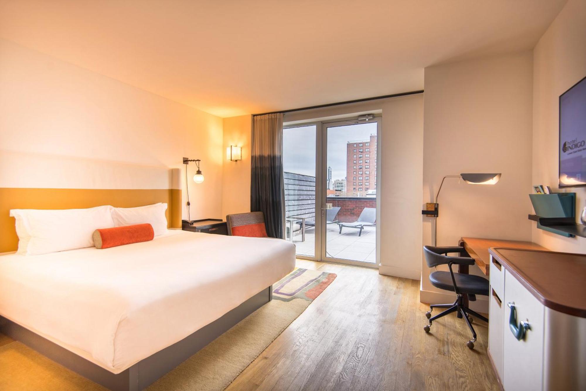 Premium Kamer met Kingsize Bed, Balkon en Uitzicht op de Stad