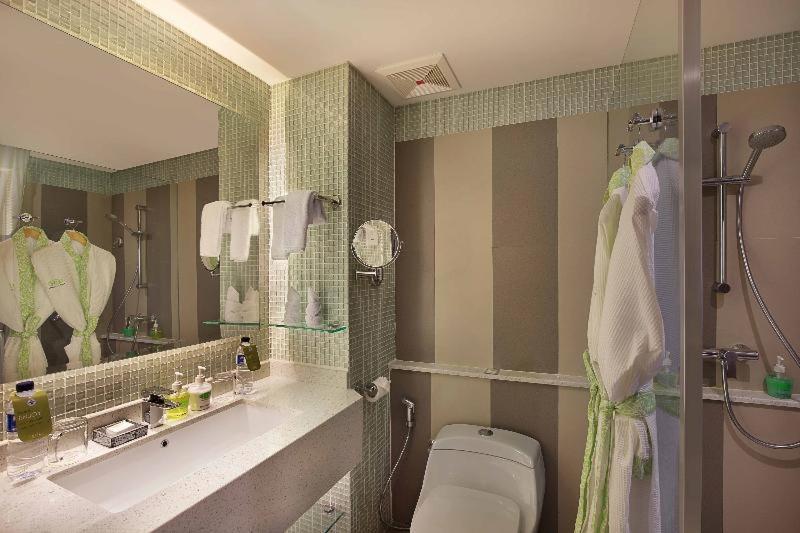 Superior Plus King Room