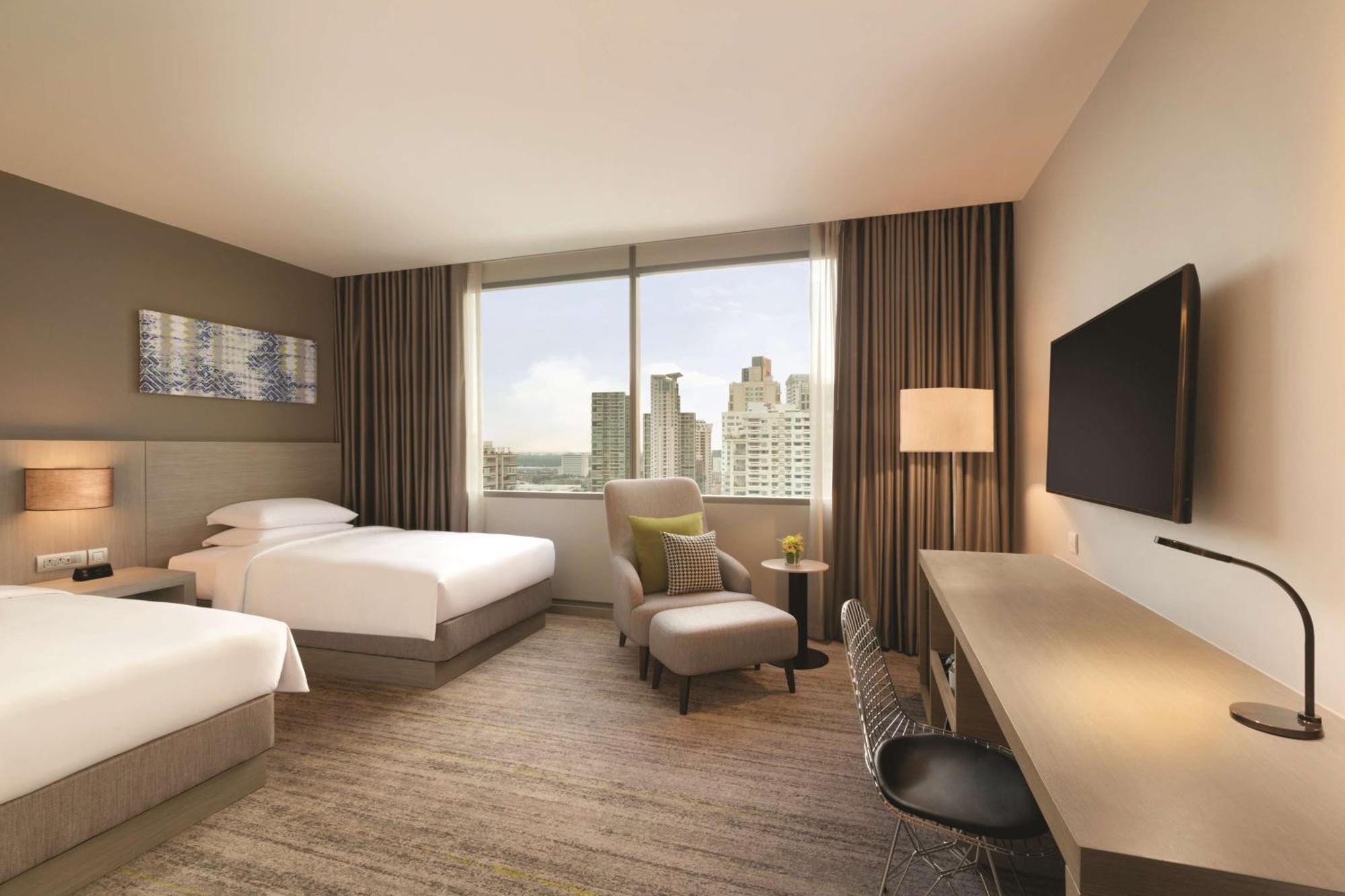 Twin Room Two Twin Beds City View