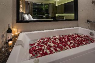 Deluxe Twin Room View
