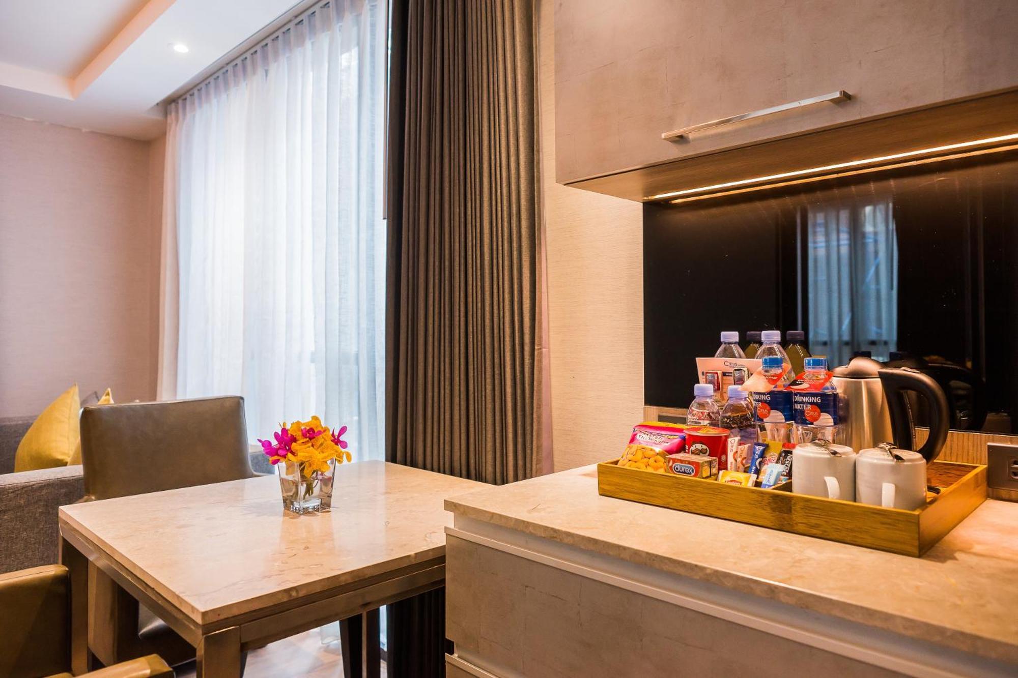 One Bedroom Premier Suite