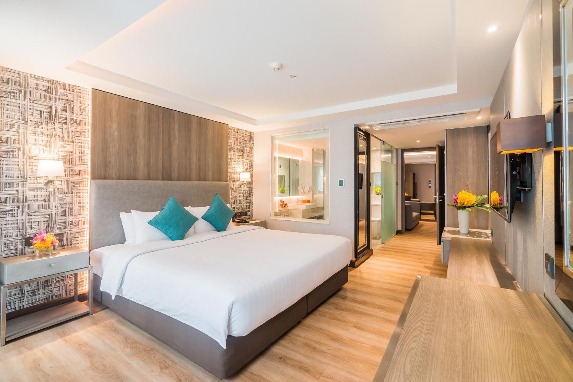 One Bedroom Premier Suite