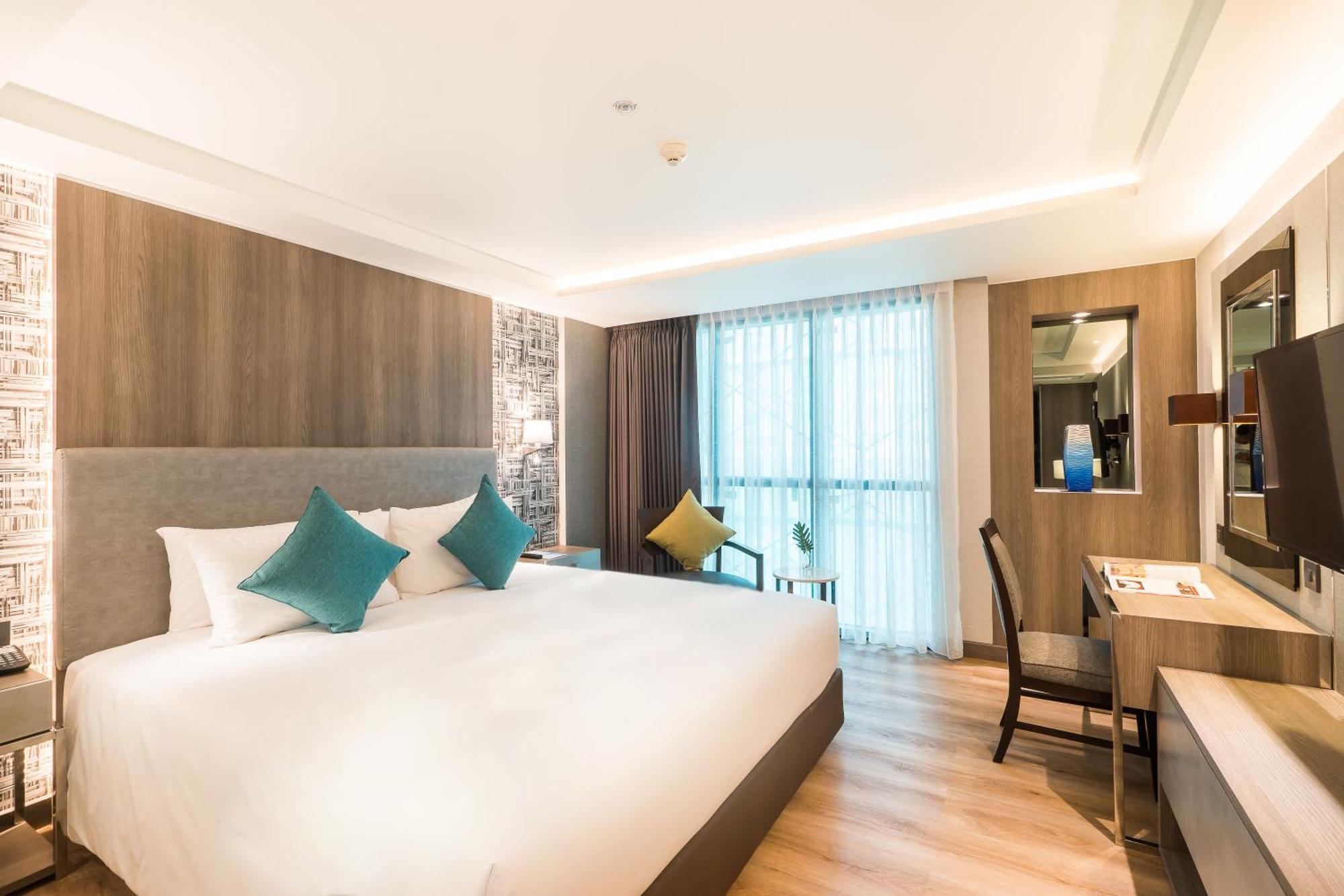 One Bedroom Premier Suite